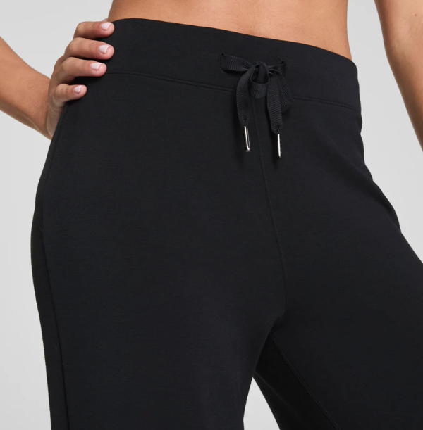 AirEssentials Wide Leg Pants