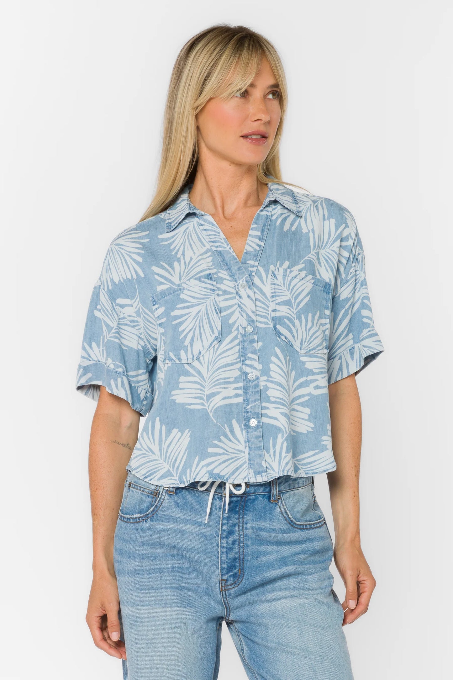 Palm Leaf Short Sleeve Top