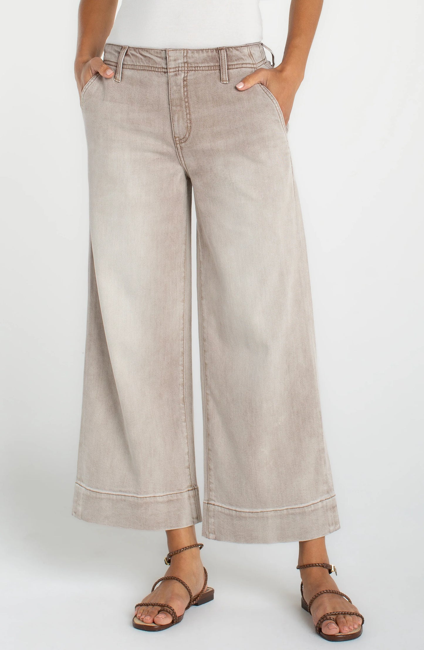 Weekender Crop Wide Leg Jeans