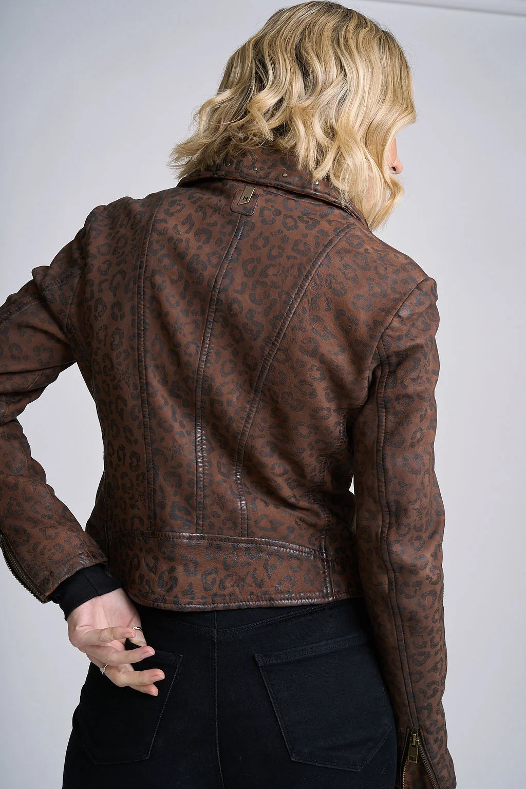 Nyxa Women's Suede Jacket